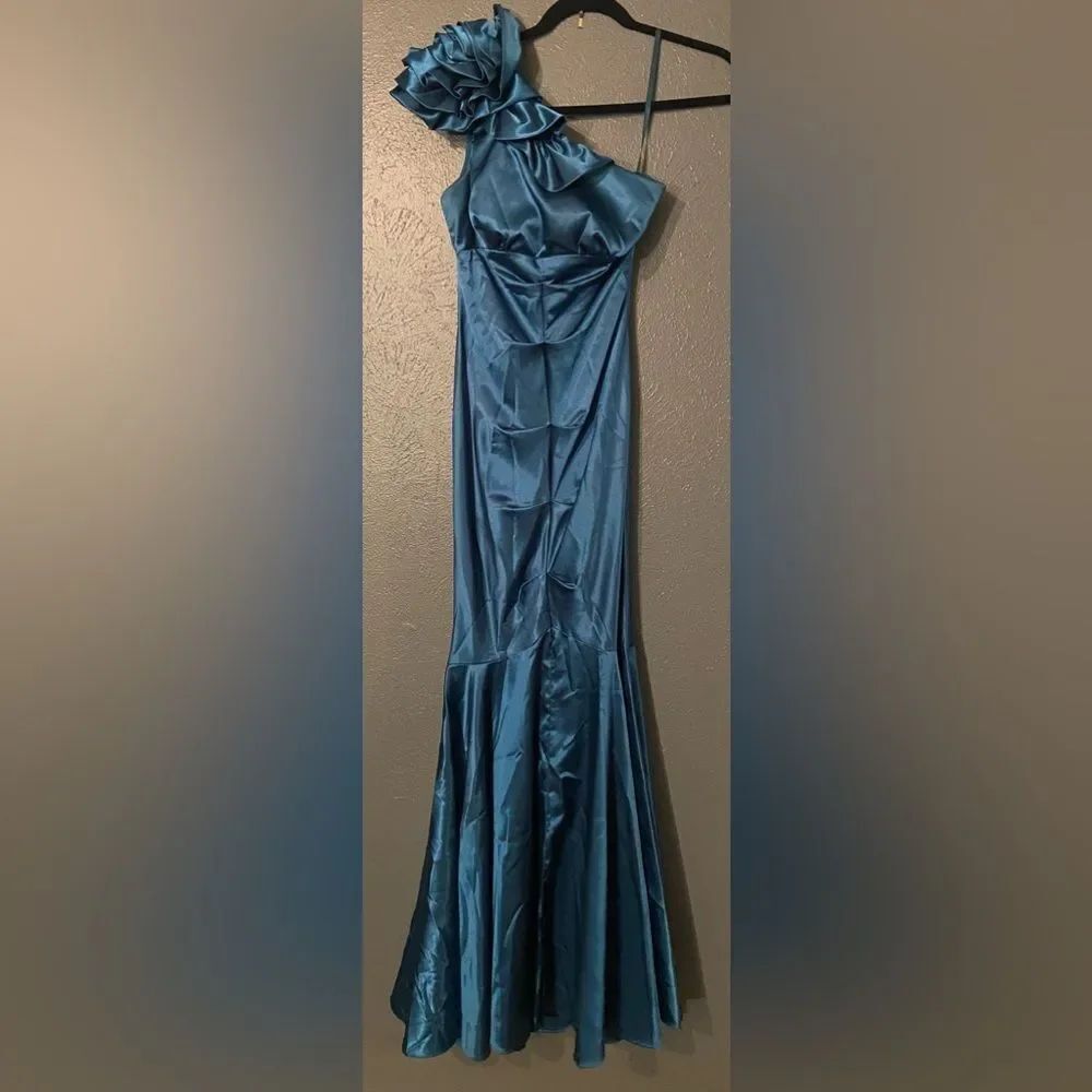 Elegant Cinderella Teal Blue One-Shoulder Dress ladies XS